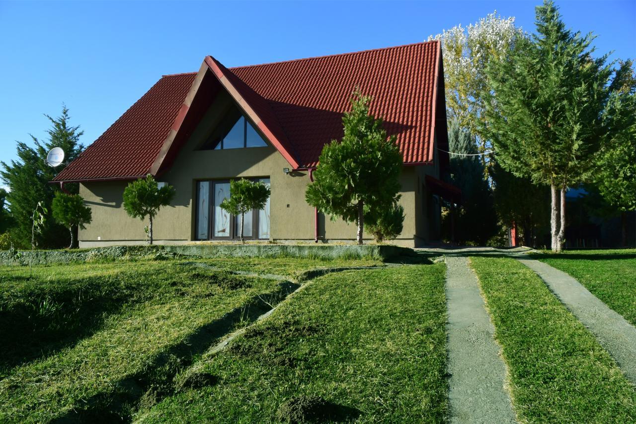Guesthouse Vila Melisa Răsvadu de Sus Екстериор снимка